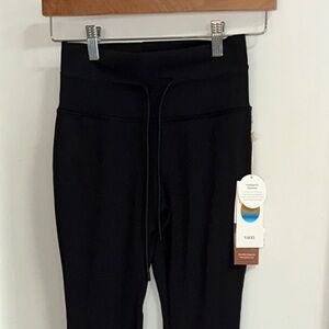 Vuori Daily Split Flaire Leggings